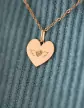M&eacute;daille C&oelig;ur M Ange Petits Pieds en Or &agrave; Personnaliser