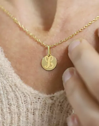 Petite M&eacute;daille Ronde Initiale Personnalisable en Or